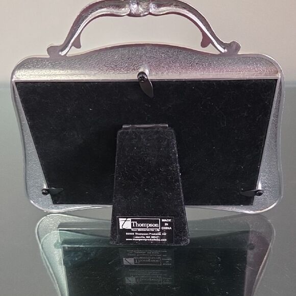 Picture Frame With Handle - Picture 2 of 4